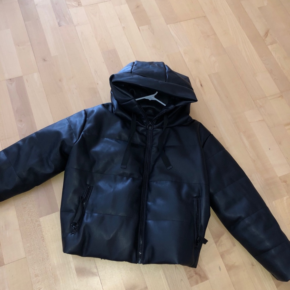 BLACK ZARA LEATHER JACKET